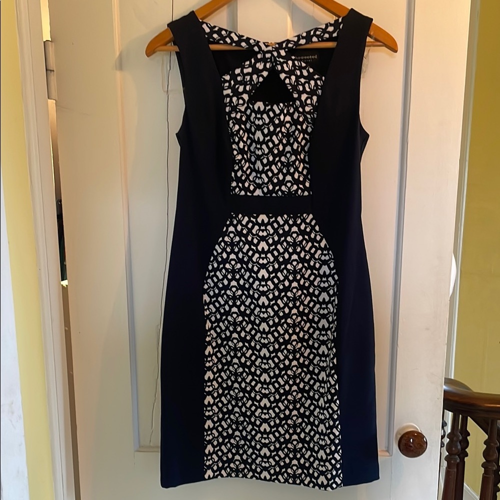 Elegant Navy and White Patterned Dress